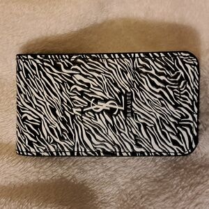YSL Yves Saint Laurent Black & White Zebra Beaute Lipstick Case. *Free Shipping*